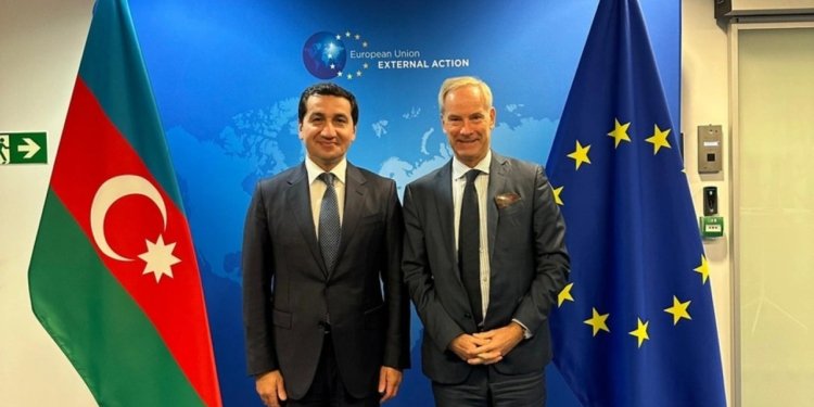 Hikmət Hacıyev Aİ-nin Siyasi və Təhlükəsizlik Komitəsinin üzvləri ilə görüşdü