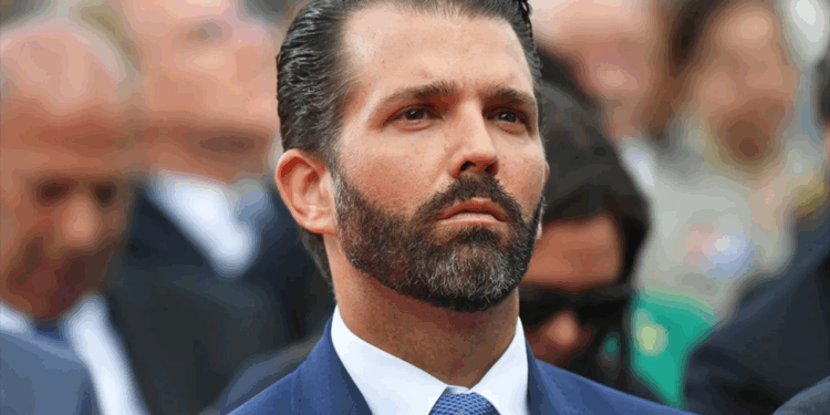 Trampın oğlu Ermənistana səfərini ləğv etdi