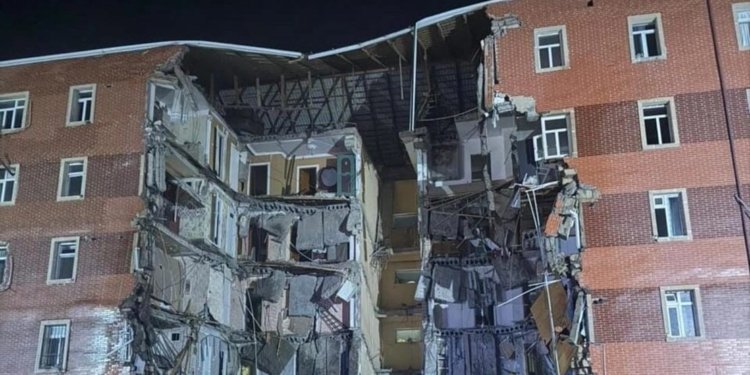 Goranboyda 5 mərtəbəli yaşayış binasının bir bloku tamamilə çökdü