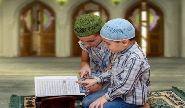 Astarada azyaşlıları ibadətə cəlb edən axund CƏRİMƏLƏNDİ