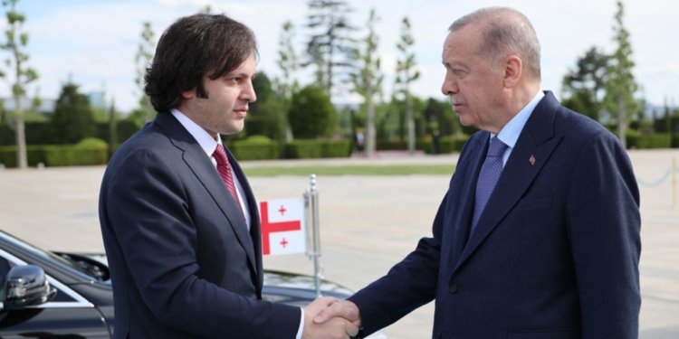 Ərdoğan Gürcüstanın Baş naziri ilə telefonla danışıb