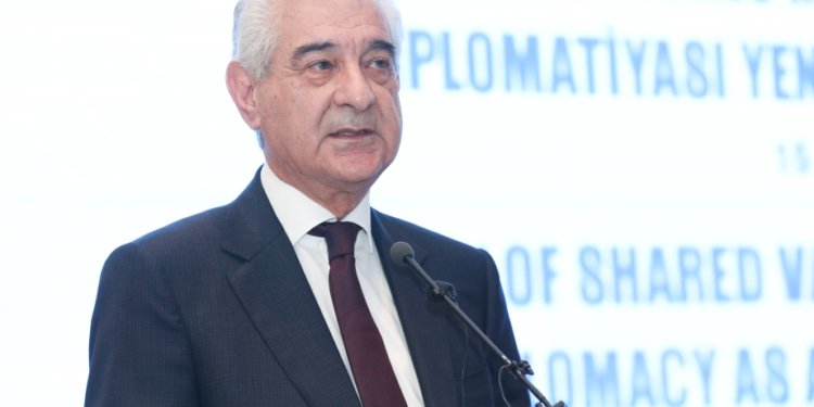 Əli Əhmədov: "Böyük Qayıdışın təmin edilməsi ölkəmizin qarşısında dayanan mühüm vəzifələrdəndir"