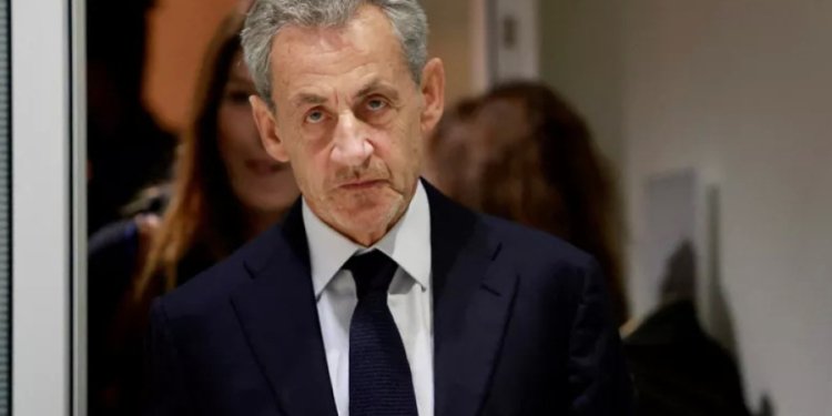 Sarkozi məhkəmə nəzarəti altında həbsdən çıxacaq