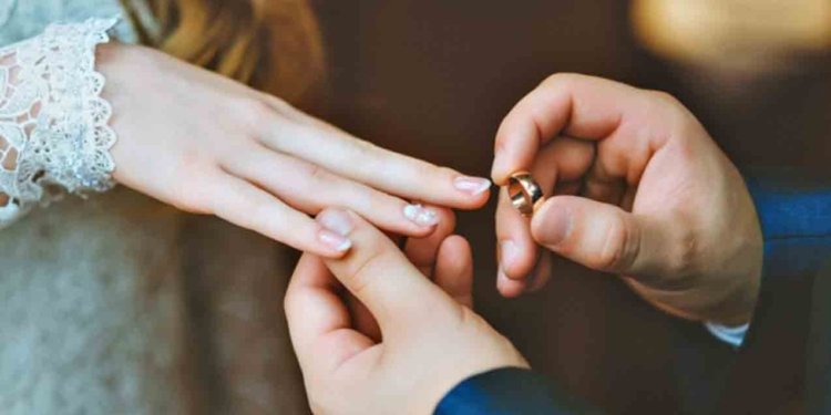 15 yaşlı qızı nişanlamaq istədilər