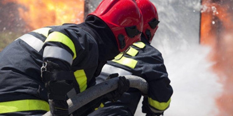 Neftçala bazarında baş verən yanğın söndürüldü