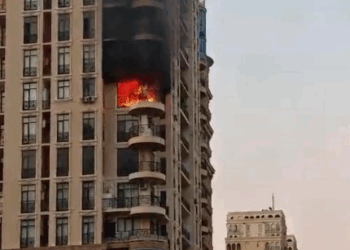 Nərimanovda bina YANIR