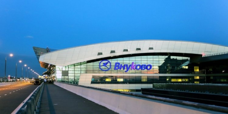 Moskvanın Vnukovo hava limanı bütün uçuşları dayandırdı