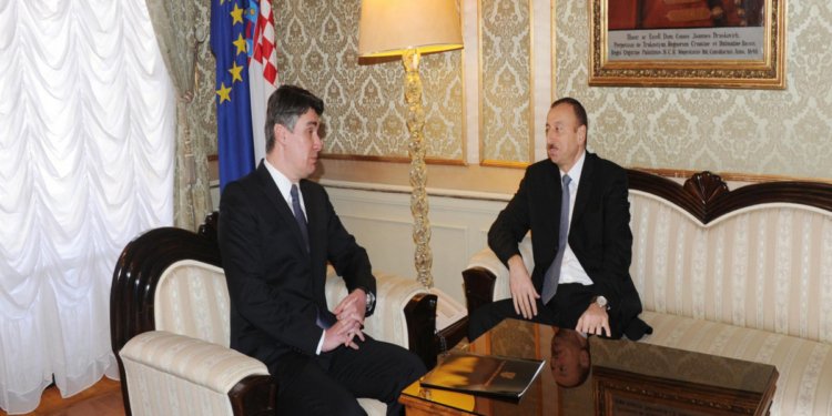 Xorvatiya lideri Prezident İham Əliyevi təbrik etdi