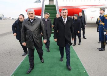 Cevdet Yılmaz Azərbaycana gəldi