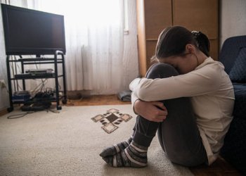 13 yaşlı qız evli qohumundan hamilə qaldı