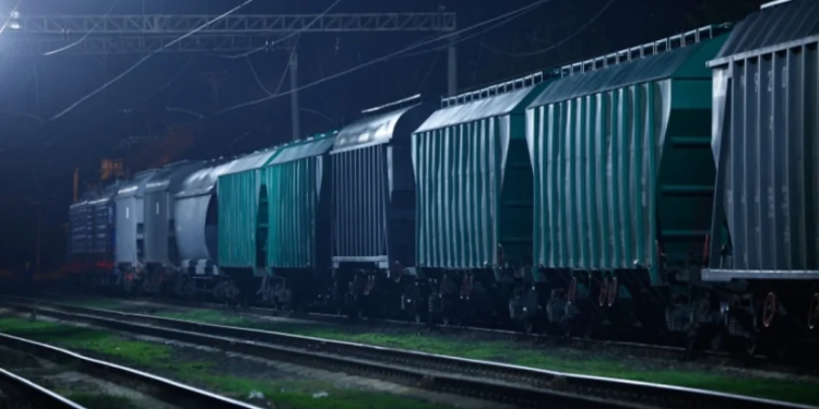 Azərbaycandan Ermənistana gedən qatar Böyük Kəsiyə çatdı