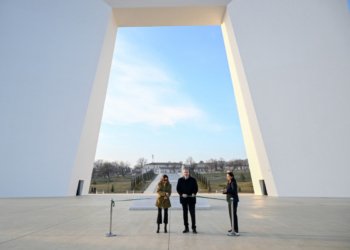 Prezident Xankəndidə Zəfər parkının açılışında iştirak edib