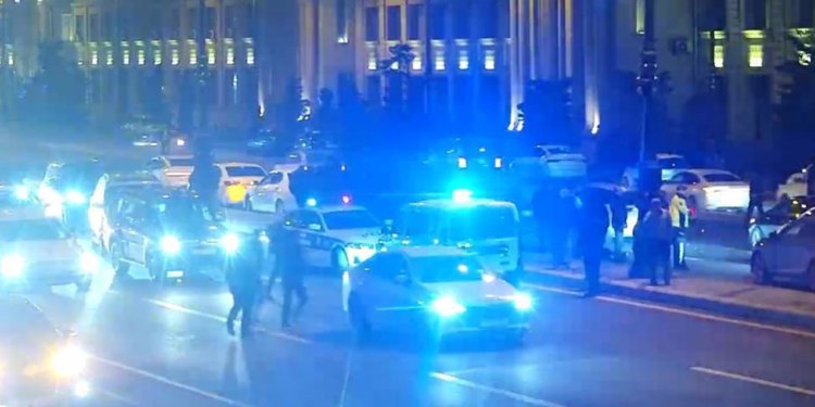 Prospektdəki qəza sıxlıq yaratdı