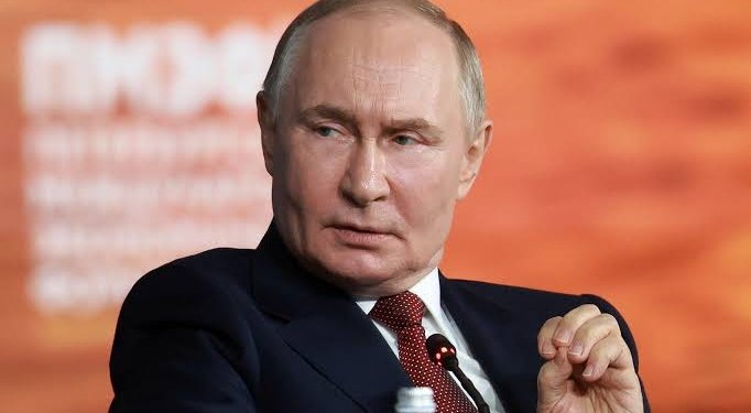 Putin Ukraynanı “rusların doğma torpaqları” adlandırdı