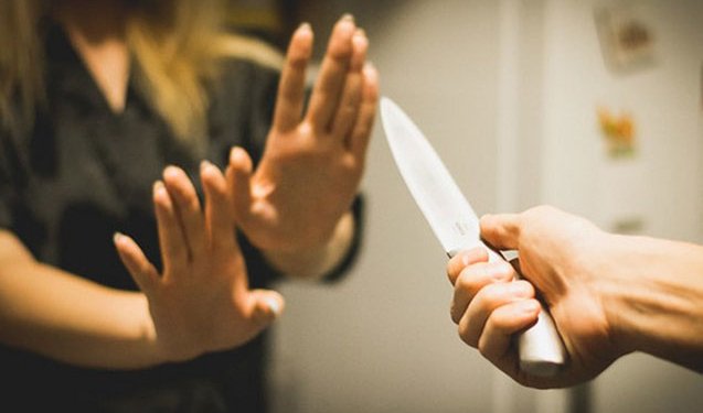 Bakıda qadın bıçaqlandı - Şübhəli həyat yoldaşıdır