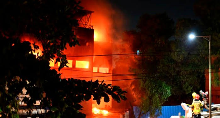  Hindistanda gecə klubunda yanğın - 20-dən çox adam öldü