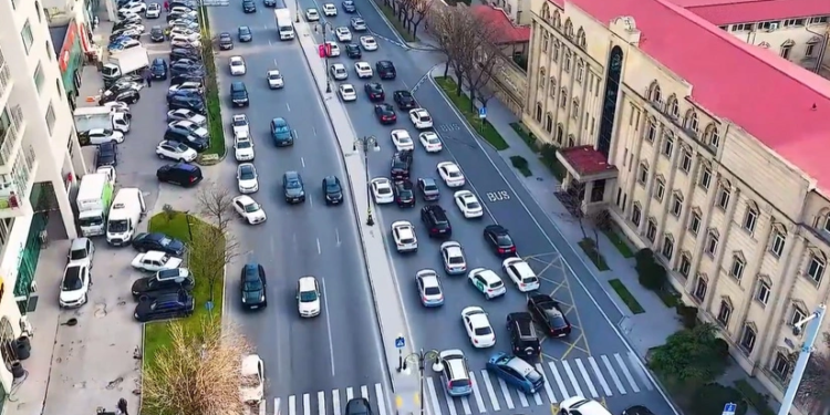 Bakıda daha bir ünvanda işıqfor quraşdırılıb