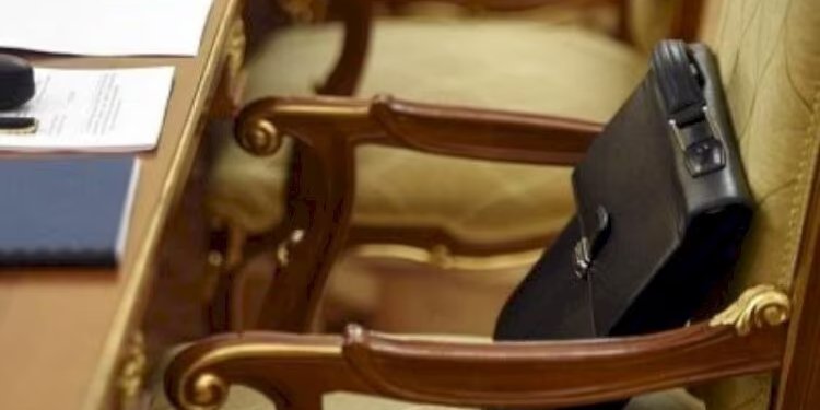 Bu vəzifələr ləğv edildi