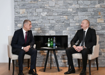 Azərbaycan Prezidenti və Çexiya Baş naziri bir-birilərini qarşılıqlı səfərə dəvət ediblər