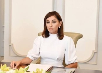 Mehriban Əliyeva Yeni ilin ilk günündə İlham Əliyevlə fotosunu paylaşıb