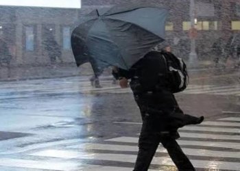 Əksər yerlərdə yağıntılı və küləkli hava davam edir – FAKTİKİ HAVA