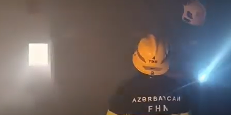 Binəqədidə hamam yandı