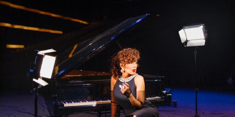 Xalq artisti Tünzalə Ağayevadan NÖVBƏTİ FOTOSESSİYA