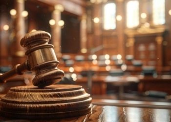 Arvadını qətlə yetirmək niyyətində olan şəxsin cəzası yüngülləşdirildi