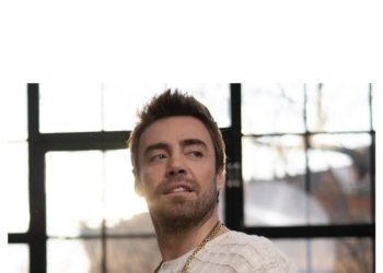 Türkiyəli məşhur müğənni ikinci dəfə evlənir