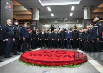 Bakı metrosunda 20 Yanvar şəhidlərinin xatirəsi anılıb
