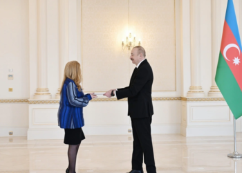 İlham Əliyev Yunanıstanın Azərbaycandakı yeni səfirinin etimadnaməsini qəbul edib
