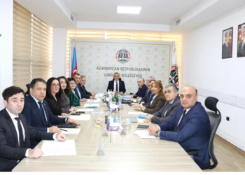 Azərbaycanda 7 vəkilə xəbərdarlıq edilib