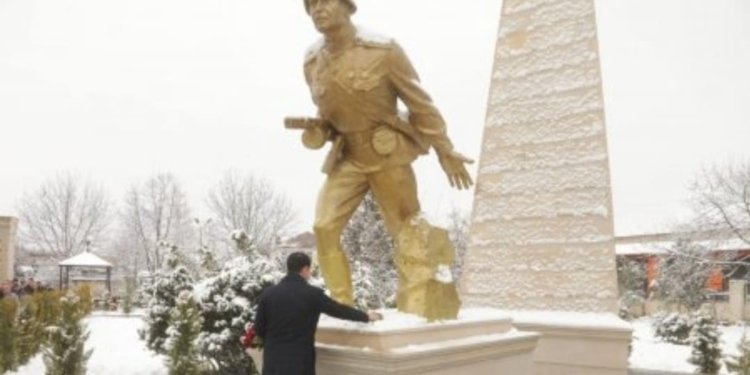 Böyük Vətən Müharibəsində vuruşan ordu kim idi?