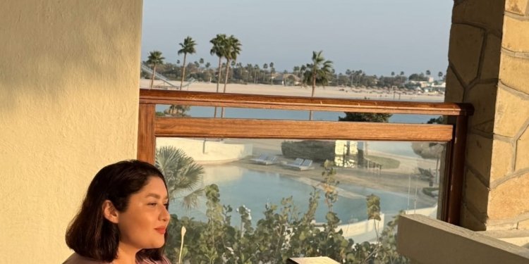 Nərmin doğum gününü Qətərdə qeyd edir 