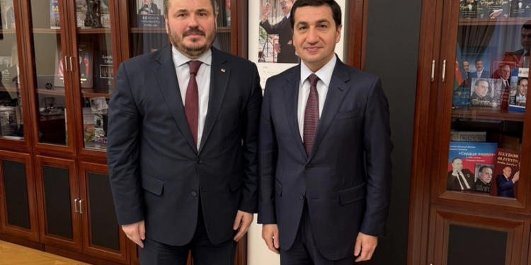Hikmət Hacıyev Ukrayna səfiri ilə strateji tərəfdaşlığı müzakirə edib
