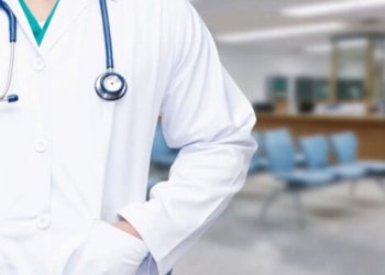 Tanınmış müğənninin qardaşı baş həkim vəzifəsindən kənarlaşdırıldı