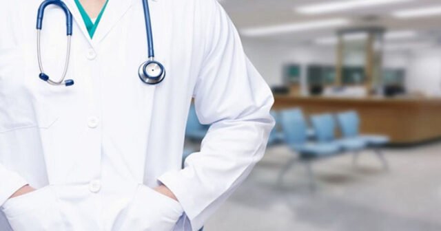 Tanınmış müğənninin qardaşı baş həkim vəzifəsindən kənarlaşdırıldı