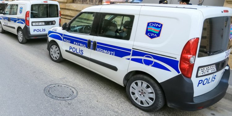 Bakıda ana QIZINI BIÇAQLADI 