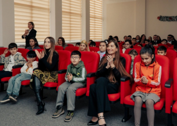 Arzu Əliyeva və Alena Əliyeva Sığınacaq və Sosial Reabilitasiya Müəssisəsini ziyarət ediblər