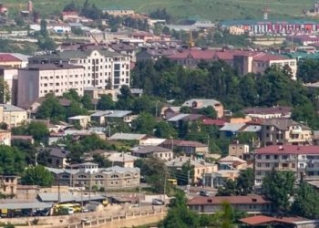 Qarabağda qalan ermənilər Ermənistana aparıldı