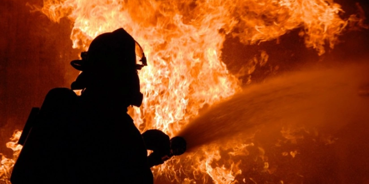 Bakıda ev yanıb, iki nəfərin yanmış meyiti tapılıb