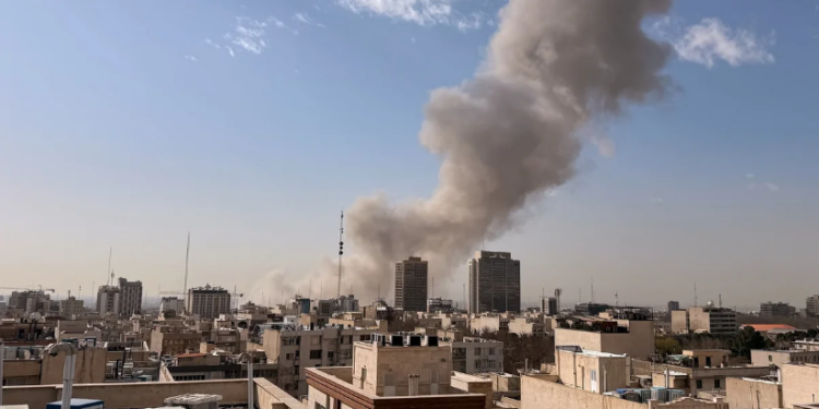 İran ABŞ-nin dörd hərbi bazasına zərbələr endirib