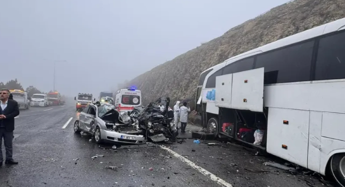  Türkiyədə növbəti ağır yol qəzası