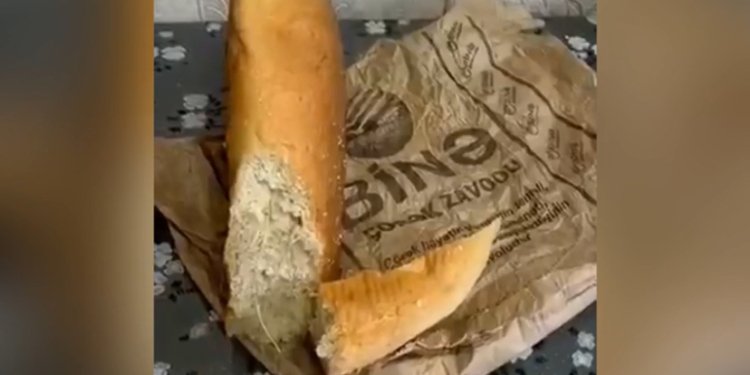 “Binə Çörək”də biabırçı hal - çörəyin içindən süpürgə çöpü çıxdı!
