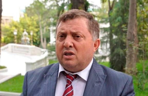 Qafar Əliyev öz ərizəsi ilə təqaüdə göndərildi