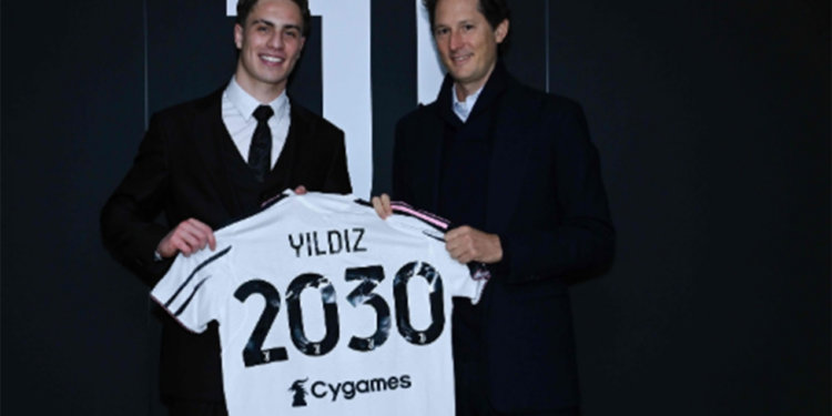  Kenan “Yuventus”la müqaviləsini uzatdı