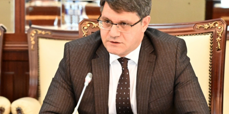 Rəşad İsmayılov ekologiya və təbii sərvətlər naziri təyin edildi