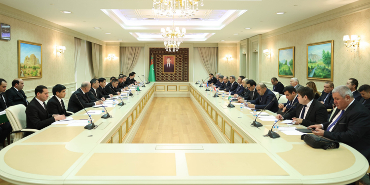 Aşqabadda Orta Dəhliz üzrə əməkdaşlığın genişləndirilməsi müzakirə edildi