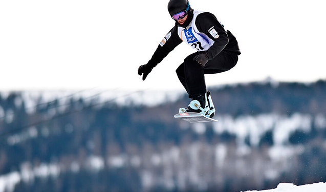 Olimpiya yarışlarına hazırlaşarkən boynu sındı
