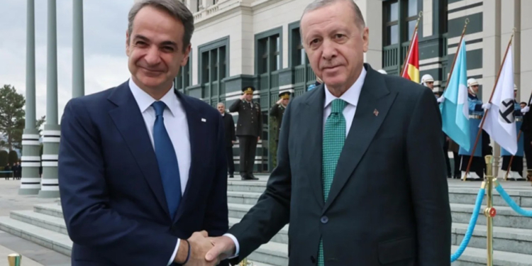 Ərdoğanla Kipr məsələsini müzakirə etdi